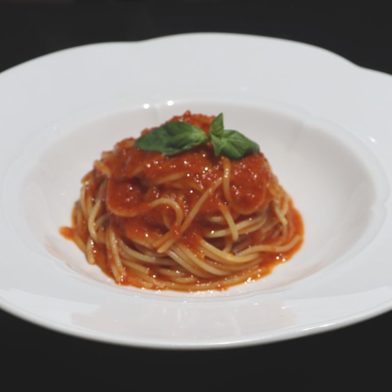 Spaghetti al sugo di pomodoro