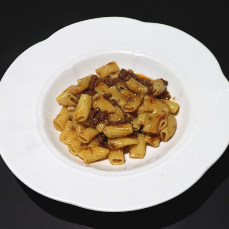 Macaroni with bolognese sauce